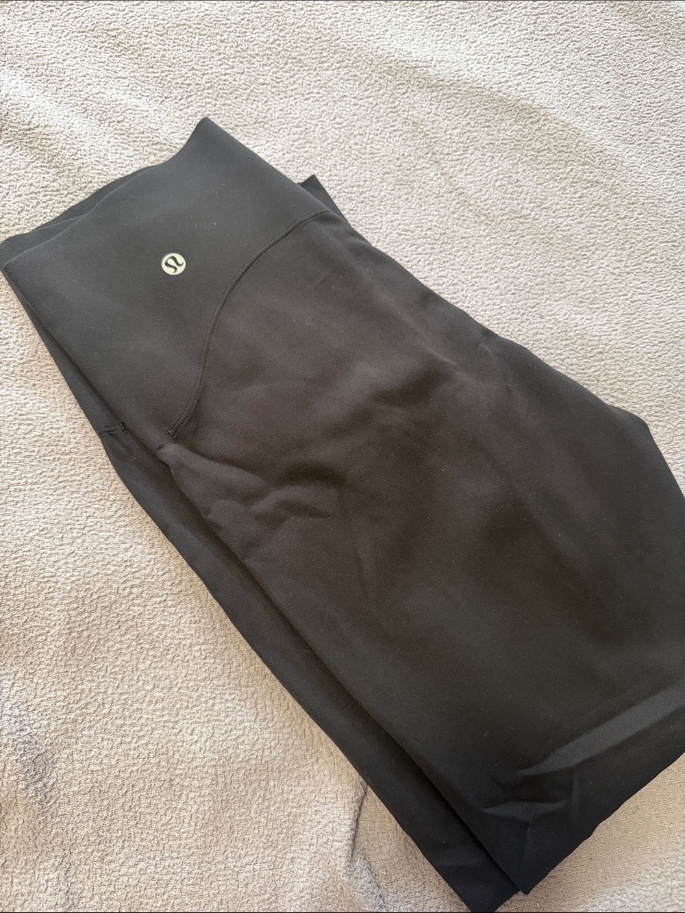 Lululemon Glow Up™ Super-High-Rise Tight 25” in Black - Size 8